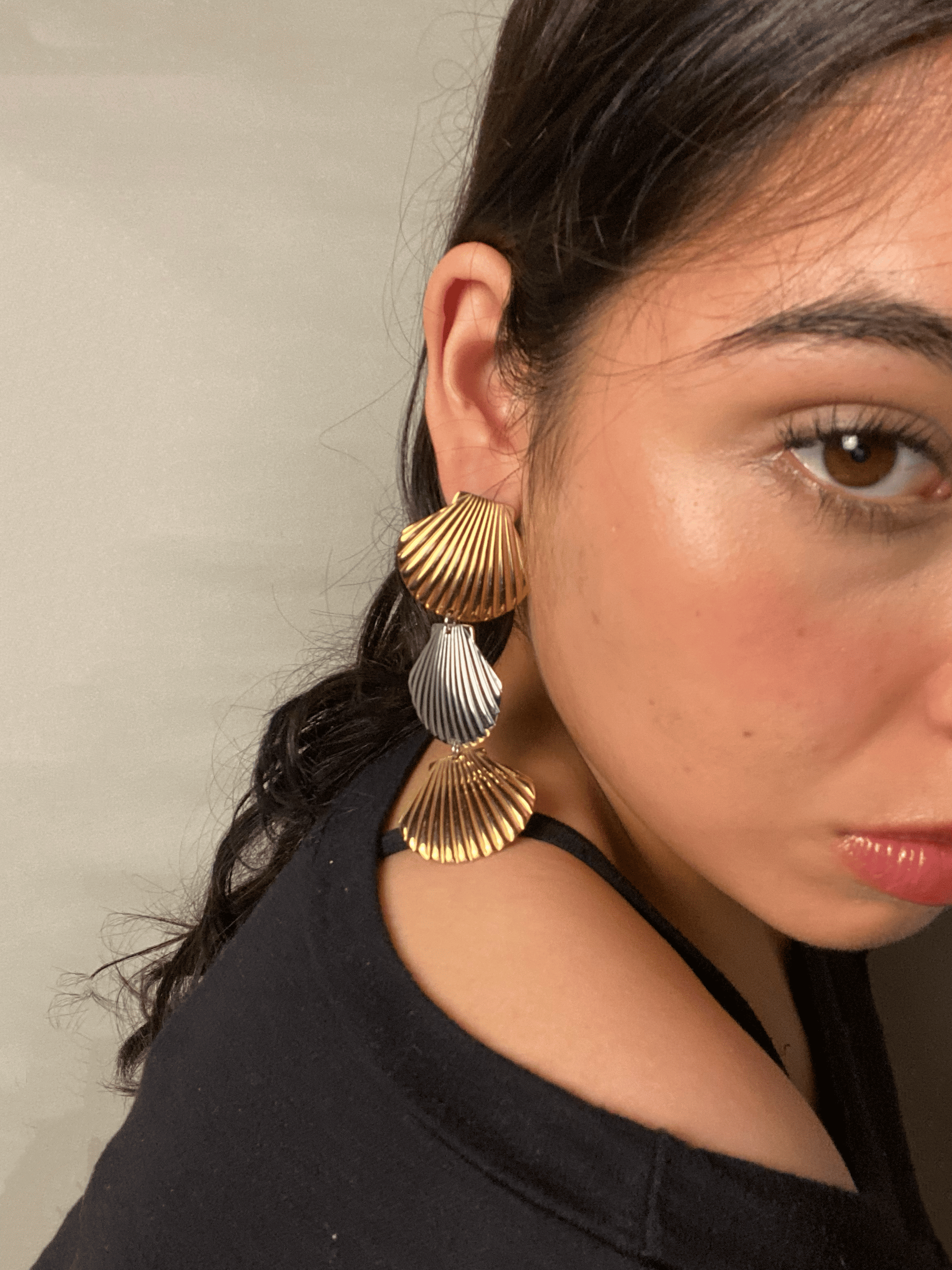 Aretes Almeja Reina